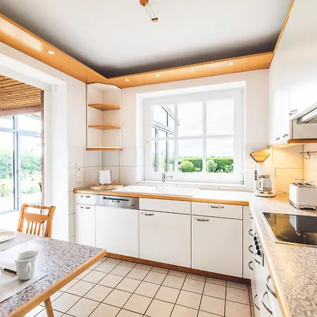 Huus Binnensee - Erdgeschoss-Wohnung Mit Garten & Seeblick - Wintergarten & Terrasse - Hundefreundlich - Ruhige Lage - Suedstrand 5 Min Mit Rad Apartment *