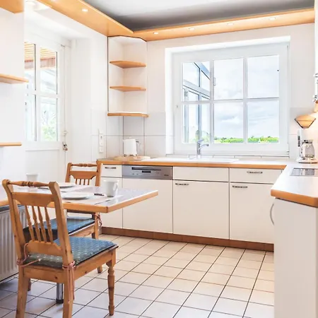 Huus Binnensee - Erdgeschoss-Wohnung Mit Garten & Seeblick - Wintergarten & Terrasse - Hundefreundlich - Ruhige Lage - Suedstrand 5 Min Mit Rad Apartment