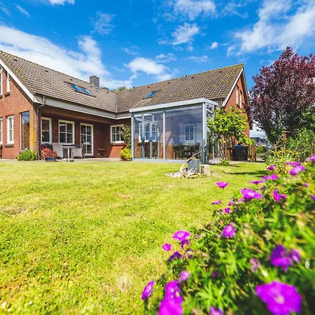 Huus Binnensee - Erdgeschoss-Wohnung Mit Garten & Seeblick - Wintergarten & Terrasse - Hundefreundlich - Ruhige Lage - Suedstrand 5 Min Mit Rad *