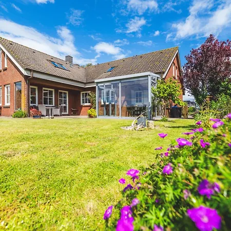 Huus Binnensee - Erdgeschoss-wohnung Mit Garten & Seeblick - Wintergarten & Terrasse - Hundefreundlich - Ruhige Lage - Suedstrand 5 Min Mit Rad Fehmarn
